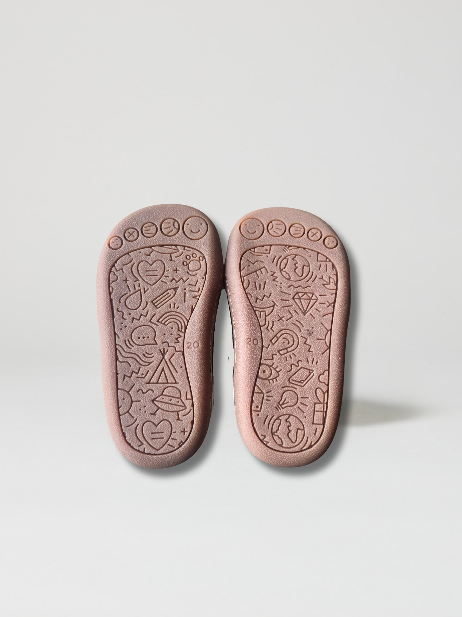 Jett Infant Barefoot Shoe Off White