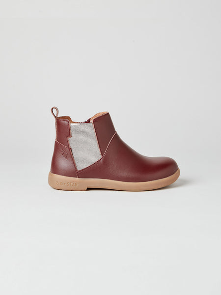 Infant dealer deals boots